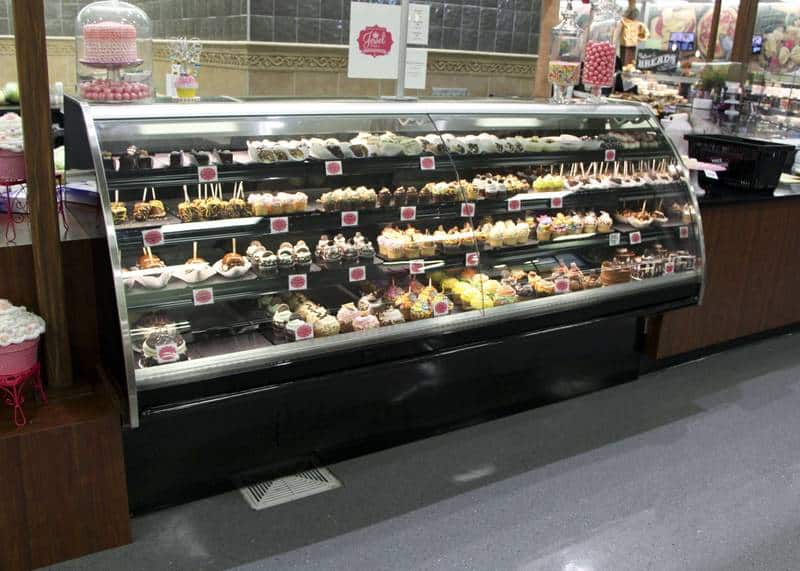 SMD-R-Candy-display-case-photo-bakery-candy-0001.jpg